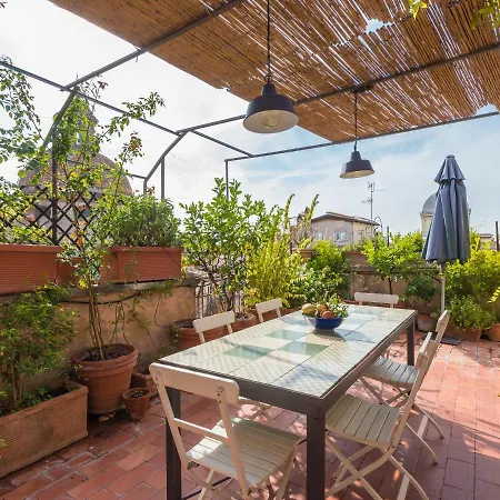דירה Piazza Lovatelli Luxury Penthouse